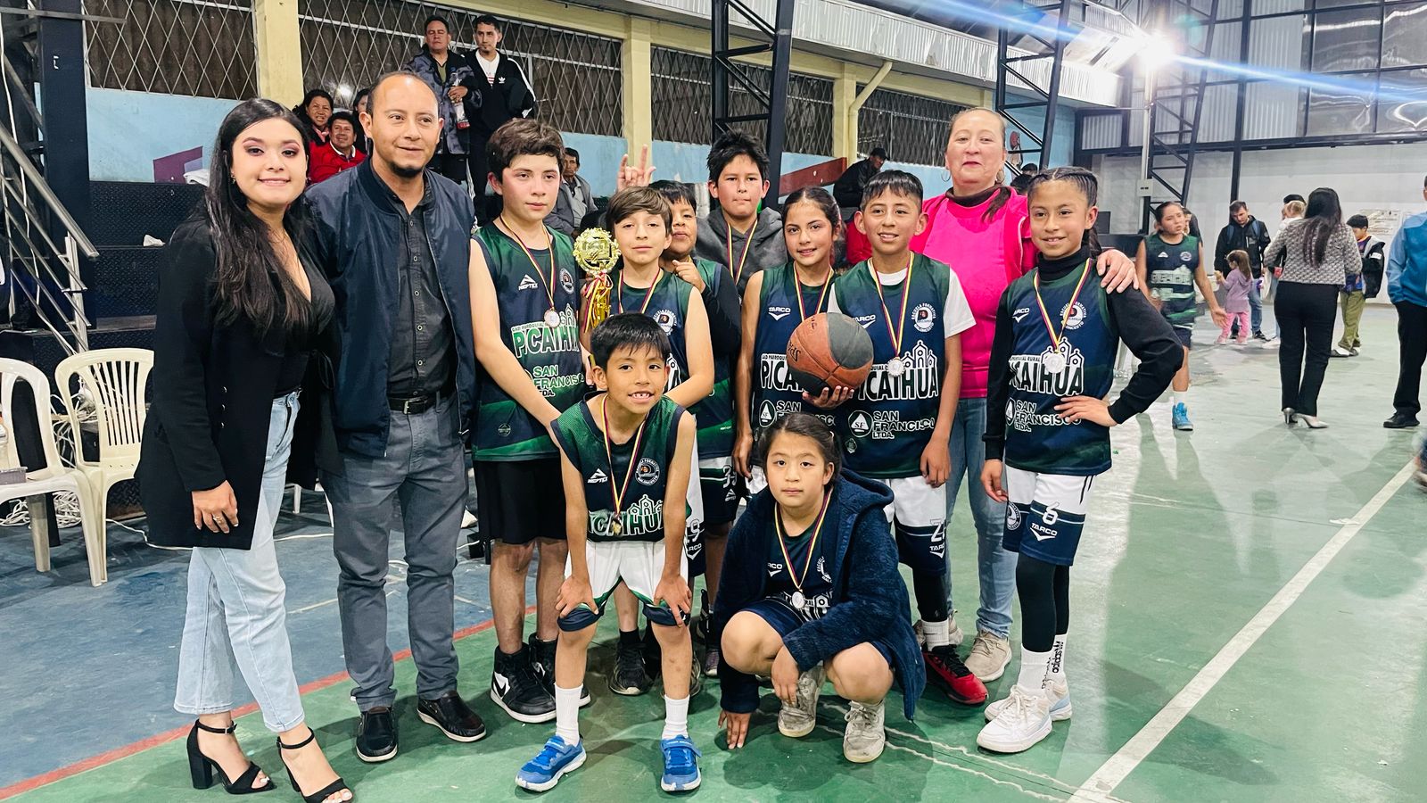 VICECAMPEONES EN EL CAMPEONATO INTERNO DE BÁSQUET U12 DE LA LIGA PARROQUIAL PICAIHUA